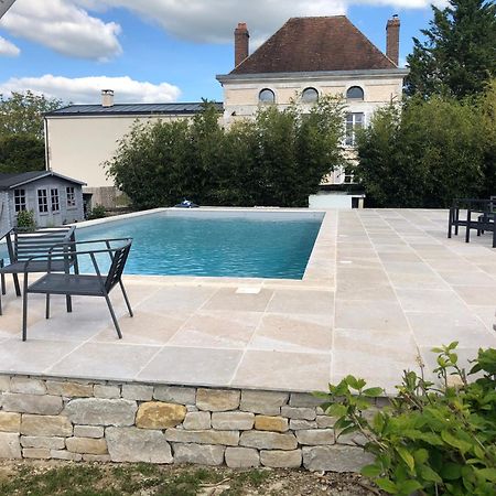 La Petite Maison De Celine & Frederic Avec Piscine A Préhy الغرفة الصورة