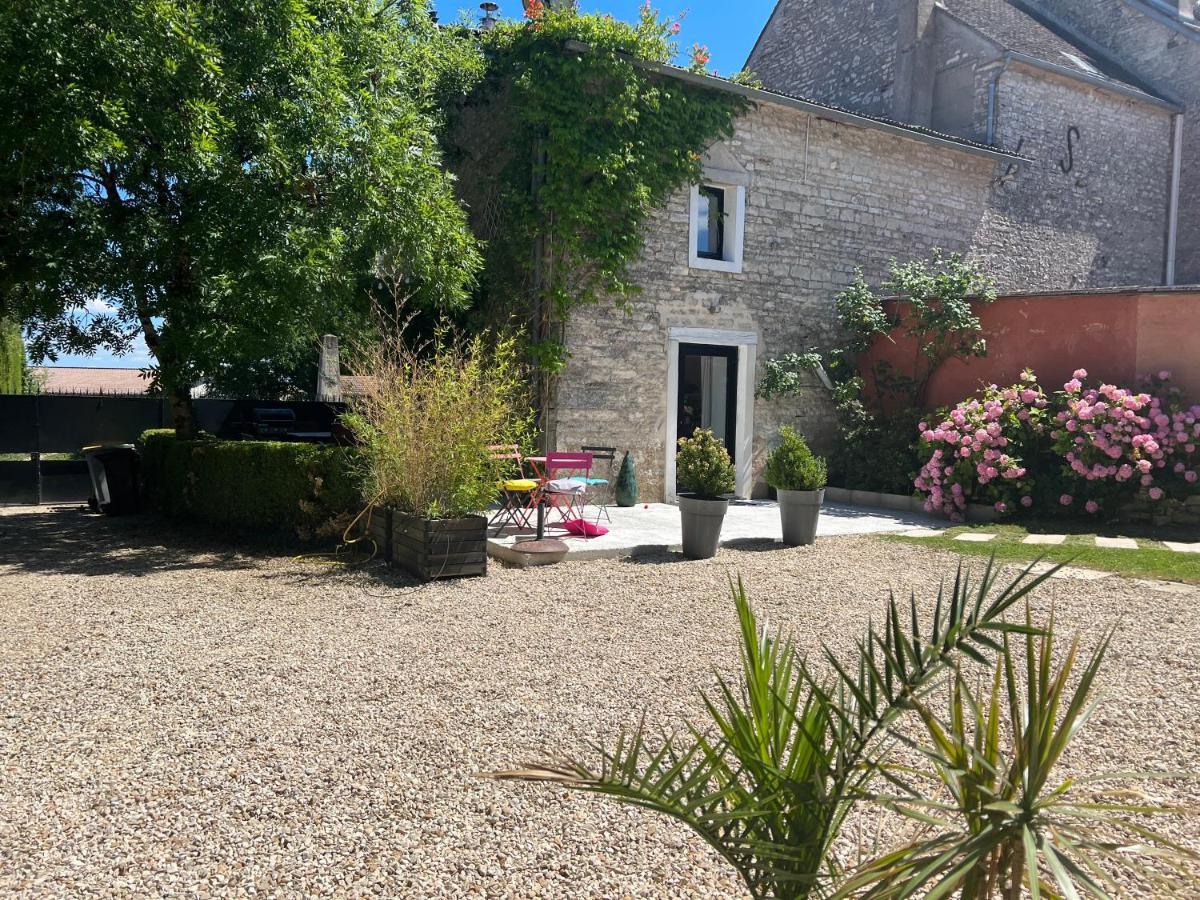 La Petite Maison De Celine & Frederic Avec Piscine A Préhy المظهر الخارجي الصورة